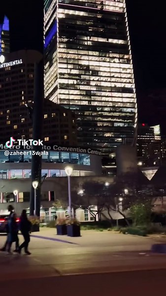 Dream city🇨🇦🍁🤟💔❤️👌💃#travelcanada🇨🇦 #canada_life🇨🇦 #canada #city #blessed_with_this_beautyful_view💙🌤️☀️ #viraltiktok #torontodowntown🔥🇨🇦canada #traveltoronto #foryoupage #fyp #viraltiktok #foryou #torontoconventioncentre #cntower