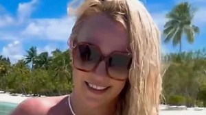 Britney Spears posts NUDE photos of herself on the beach