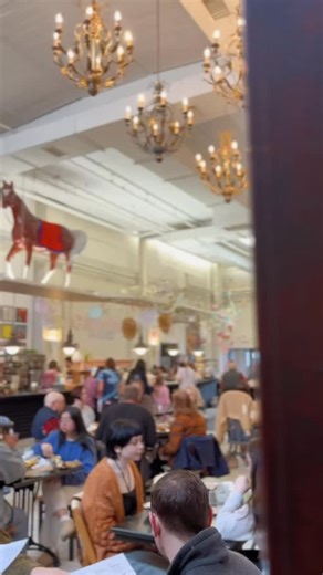 @thecanninghouse Brunch for breakfast, lunch and dinner. The atmosphere is beautiful, the team is so kind and the food…we don’t even have to say it but we will. Delicious. OH and the lattes?! It’s all too good. Vegan and gluten free options are available. Hours listed below. Can’t stay long? Visit the Grab N’Go Bar around the corner (across from The Haberdashery, Uptown Girls, and Bathtime Boutique inside the building). Monday- Friday 9:30 AM - 7:00 PM Saturday & Sunday 9:00 AM - 4:00 PM 🥞Deliv