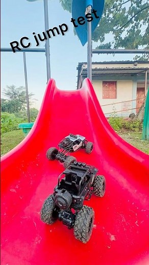 RC Cars Long Jump Battle - Who Wins the Challenge? 🏁🚀