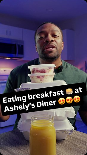 Part 1 reviewing Ashley’s Diner breakfast located in Goldsboro North Carolina I had a cheeseburger omelette, loaded hash brown, French toast, Nahunta sausage patty and link,pancakes, red velvet banana pudding,and orange juice #fyp | Tyree Floyd