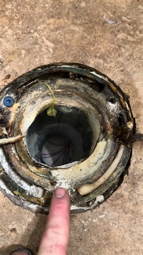 Correctly securing a flange. Toilet installation loose toilet