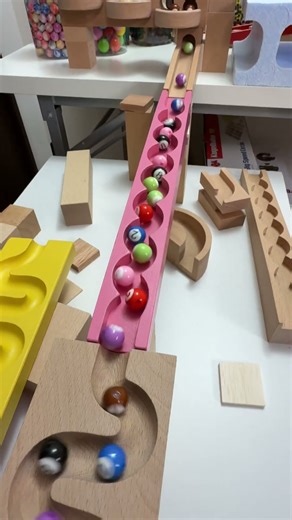 マーブルランレース HABAスロープ #マーブルラン small billiard balls #marblerun #marblesrace #ビー玉転がし #cuboro #woodentoys