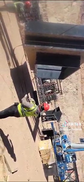 ‏Rigger level 1💪 lifting supervisor 😎🤏