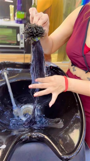 Hydra bond process 📲7053989332 Add- CSC Market, Sec-18B, Dwarka, NewDelhi - 110078 #haircare #hairtreatment #hairextensions #nishalambha #hydrabond #viral | Nisha Lambha - Sparsh Beauty Care & Hair Treatment LLP