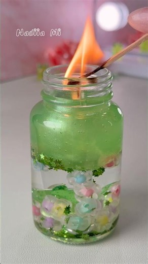 This Tiny Water Candle Looks Like a Garden 💚🌸✨