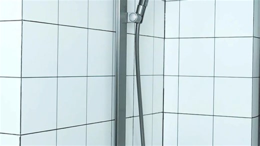 这款飞利浦S5630/01声波电动牙刷，斜喷出水设计不溅湿头发，浴室使用超省心！清洁力强，敏感牙龈也能安心用，爱洗澡的家人一致好评！