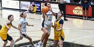 ESU women’s hoops stay perfect at home