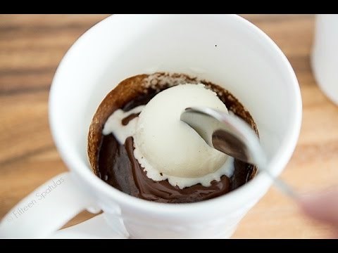 HOW TO MAKE THE BEST CHOCOLATE MUG CAKE - 5 Minute Dessert Recipe