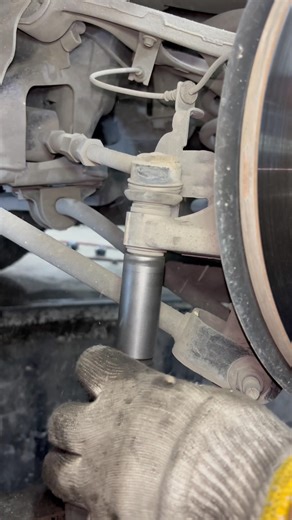 installing Alignment adjuster rod ford taurus 🛠️🚗
