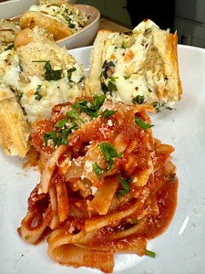 They never need to know 🤷🏼‍♀️ https://melissajorealrecipes.com/italian-quick-sauce/ #secretrecipe | Melissajorealrecipes