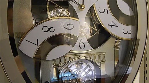 维修rhythm挂钟指针不动盘打不开的smallworldrhythm挂钟维修好了 整点音乐响起