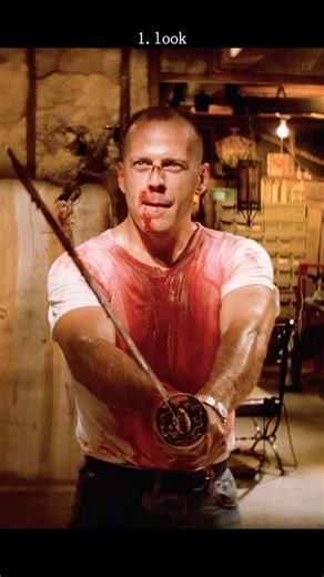 🤯 Stop Watching Pulp Fiction WRONG! The Timeline Explained! 🕒🍔#shorts #movie