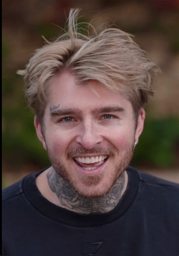 Somethings wrong with my hair I think