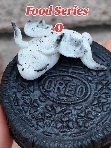Creating Realistic Oreo Dragons with Polymer Clay