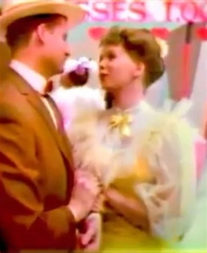 Barbara Cook performs “Till There Was You” and “Lida Rose/Will I Ever Tell You” from THE MUSIC MAN on The Bell Telephone Hour in 1960. #broadway #broadwaymusicals #theatrekids #theatrekid #theatretiktok #theater #theatre #barbaracook #meredithwillson #thebelltelephonehour #themusicman