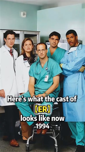 Here's what the cast of ER looks like now. One of them undergoes a huge change.