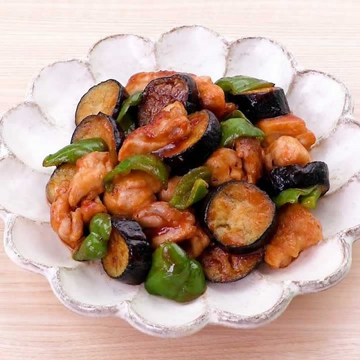 味付け簡単！ 鶏肉となすのケチャップ炒めのレシピ動画・作り方 | デリッシュキッチン