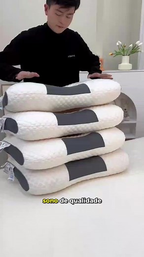 A revolução do sono chegou! 😍💤 Feito com materiais premium e design ergonômico, o Comfort Pillow proporciona uma experiência única de conforto e relaxamento. Durma melhor e sinta a diferença já na primeira noite!