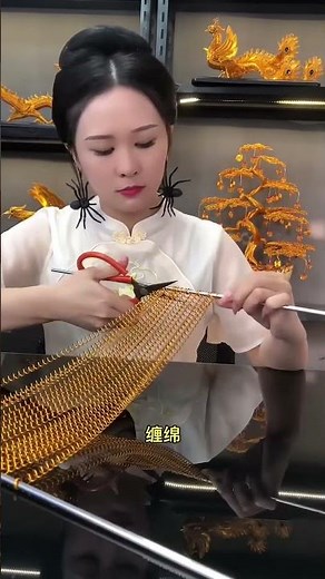 ”14-Year-Old Creates a Stunning Giant 'Peng Soaring' Artwork!”