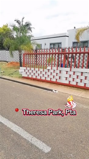 Palisade Fence Weaving: 6.5m Installation Guide