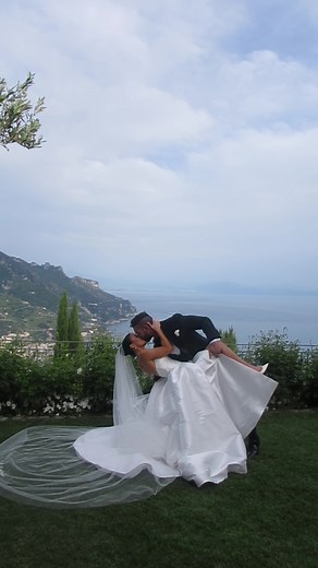 Just Married: Meet Mr & Mrs Pearce!