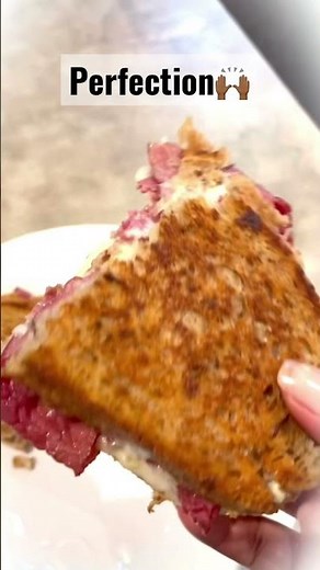 Reuben Sandwich! |reuben sandwich |best reuben sandwich |blackstone griddle