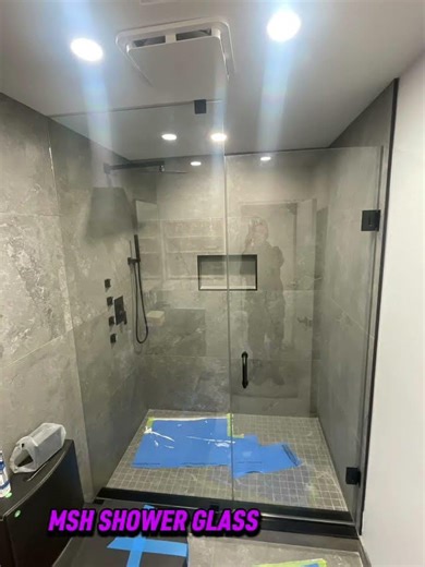 SHOWER GLASS DOOR FRAMELESS