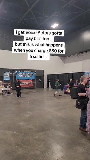 and in this economy? you crazy. i can buy a wakizashi for the same price as a picture... #reallycoolcomiccon #notcoolprices