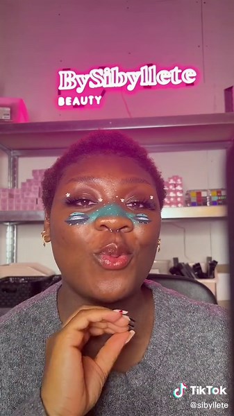 Découverte du site NeonBeach.com et Utilisation de mon Néon 💡