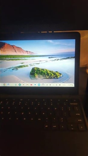 how to move your Chromebook taskbar icon with keyboard