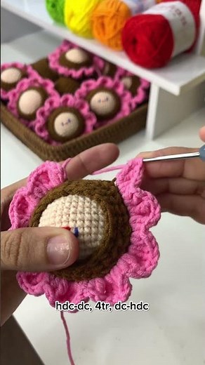 Crochet Flower Petals Tutorial #crochet #mockhoadep #moclentivi #diy #flower #coaster