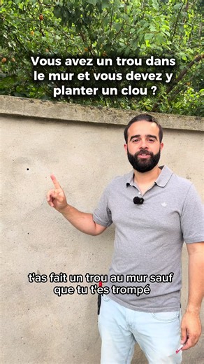 Réparer un trou trop grand dans le mur avec un bâton de colle chaude