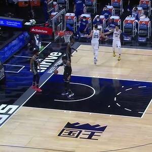 Ben Simmons on the attack. | Philadelphia 76ers