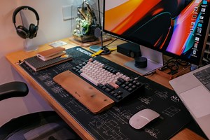 Best Gaming Desks: Top picks for sit-stand and L-shaped setups.