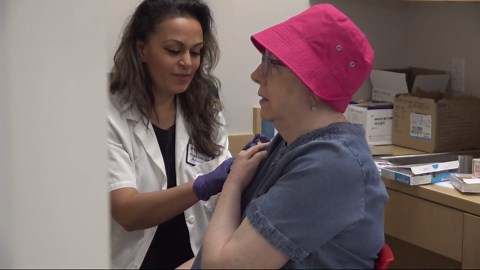 COVID vaccines available at Safeway, Albertsons pharmacies