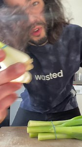 Regrow infinite green onions by doing this 🤟 Collab with The Wasted Collective 🙌 Thank you for the awesome shirt - the fabric is super soft, light and love that it’s wrinkle-free! 🤩 | creative explained