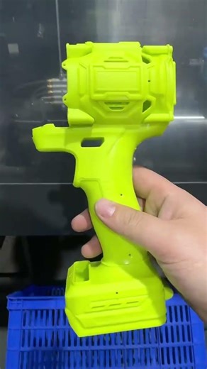 Hand Tool Handles | High-Performance Injection Molding for Ergonomic Design