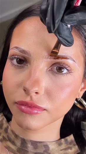 Les teintures hybrides Brow Daddy… ce n’est pas juste une couleur