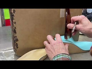 Measuring LLD in Footwear using a shoe-horn