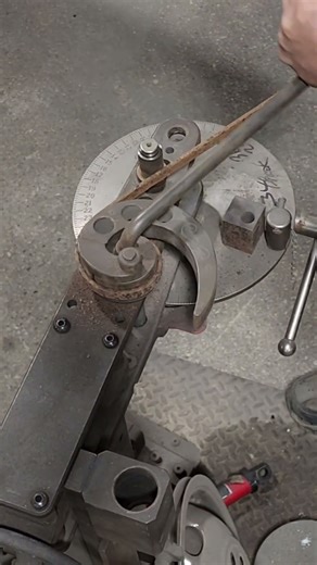 Scroll machine #metalart #blacksmith #metalforming #scroll dietermetalart.com