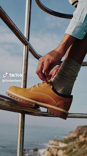 Pier views and no plans, in the Heritage Shoe. Handsewn in Premium Timberland® and featuring a ReBOTL™ fabric lining that contains at least 50% recycled plastic. Explore on timberland.com.