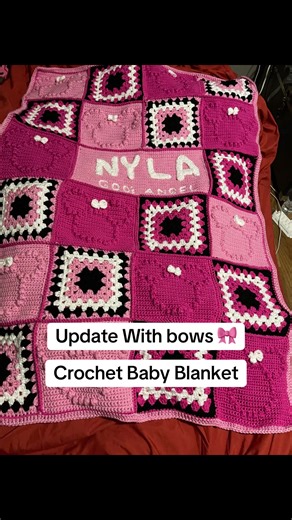 Crochet Minne Mouse Custom Blanket #crochetinspo #crochetblanket #crochettok #MinnieMouse #customblanket