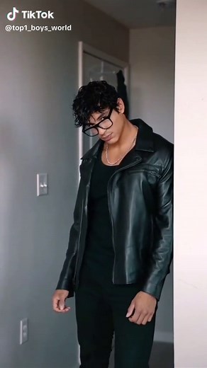 full leather boys tg: @rezerv_boys Do you want this in the recommendation? - like and subscribe! #leather #boys #leatherboys #boy #hot #hotguy #guy #guys #muscle #muscular (leather jacket boy)