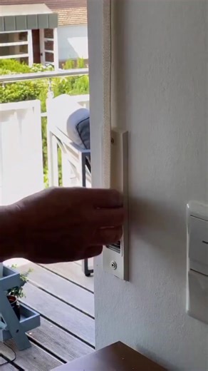 Persiana Automática: Elevación Instantánea con un Botón