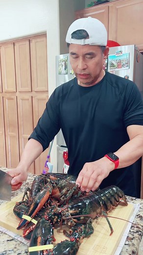 How to Prepare Lobster in Your Kitchen