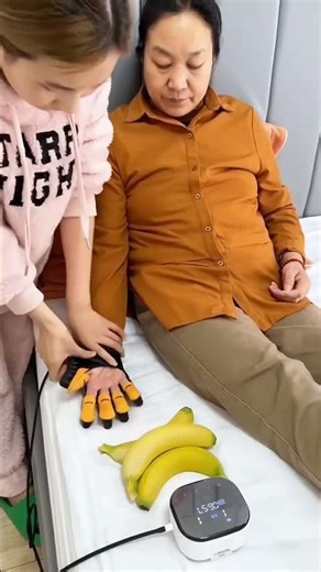 ▶️ Hand recovery after stroke ( # 1092 ) Effortless Exercise Automatic Hand Trainer Gloves