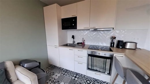 SHORT-INTRO-480p-MP4 (3)