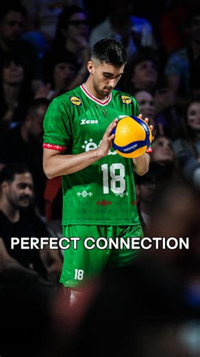 Moni Nikolov with the fake 👌 Antov says thank you. Full runway, full power. When setter IQ meets perfect connection, the result is unstoppable. 🪄🏐 #volleyball #bepartofthegame #vnl2025 | Volleyball Nations League