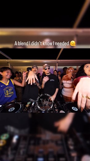 Wednesday Link Up on Instagram: "@teek.time dropping gems and giving us blends we didn’t know we needed 🫠 Catch their full video over on our YouTube Channel • 🔗 in bio ✨ Tracks: Yo (Excuse Me Miss) - Chris Brown Do What I Say - KWN"